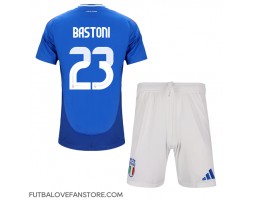Taliansko Alessandro Bastoni #23 Domáci Detský futbalový dres ME 2024 Krátky Rukáv (+ trenírky)